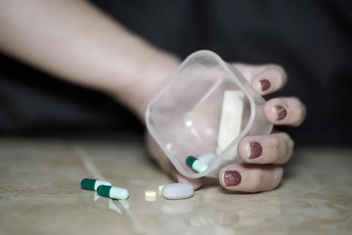 心身の健康、t、健康、心、病気、薬、医療、うつ、依存症、薬、病気、トラウマ、療法、感情、薬、ケア、ストレス、痛み