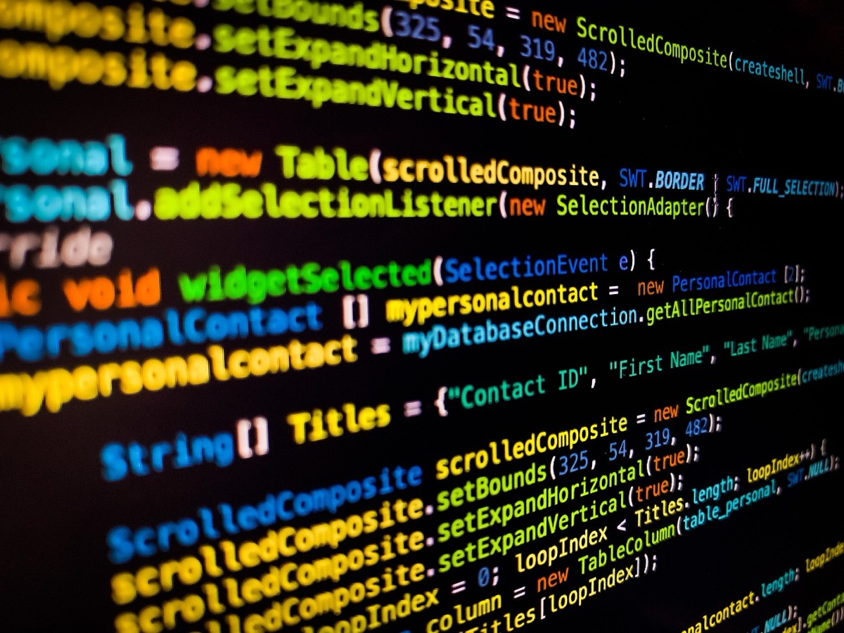 Editor de código con activación de un módulo