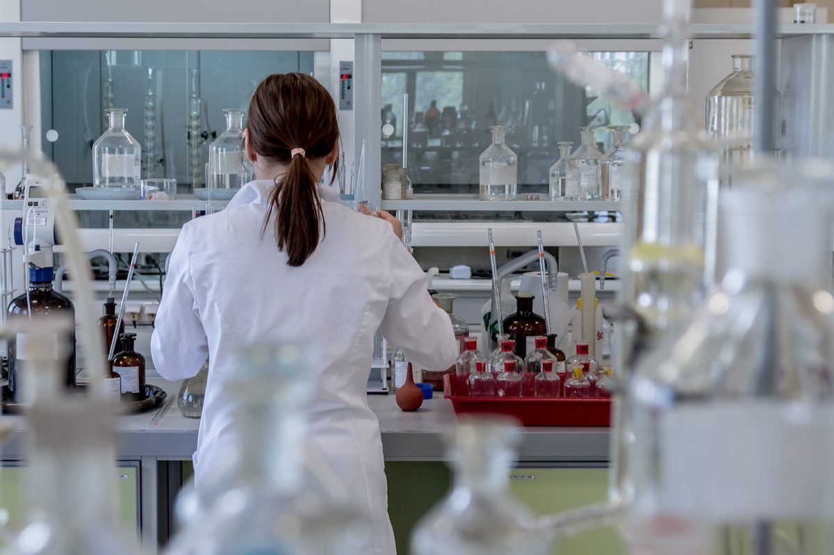 Données labo influencent les décisions médicales